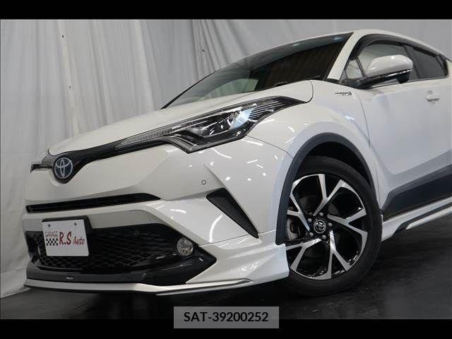 Toyota C-HR 2017-11 386828-2