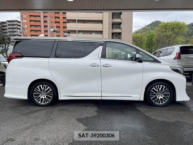 Toyota ALPHARD 2015-10 228193-10