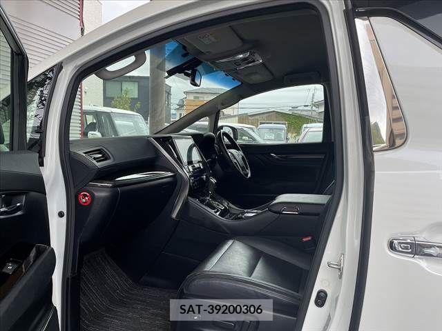 Toyota ALPHARD 2015-10 228193-17