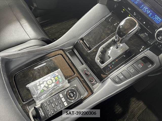 Toyota ALPHARD 2015-10 228193-6