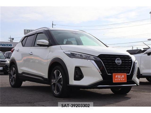 Nissan KICKS 2020-08 206882-2