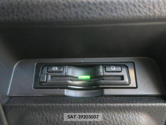 Toyota ESQUIRE 2021-07 384986-7