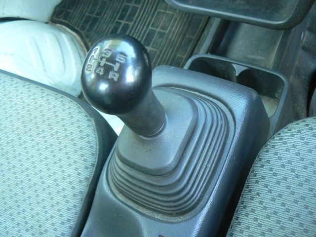 Suzuki CARRY TRUCK 2013-01 196494-10