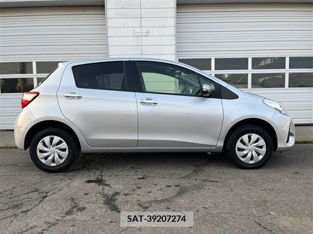 Toyota VITZ 2017-04 239990-4