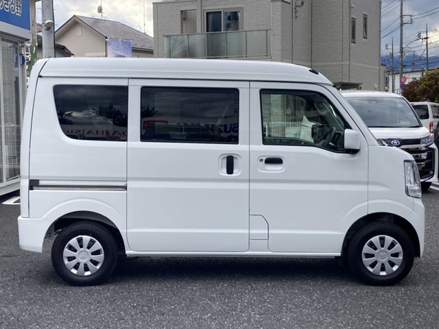 Mitsubishi MINICAB VAN 2023-09 180608-26