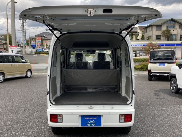Mitsubishi MINICAB VAN 2023-09 180608-13