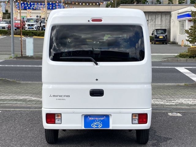 Mitsubishi MINICAB VAN 2023-09 180608-27