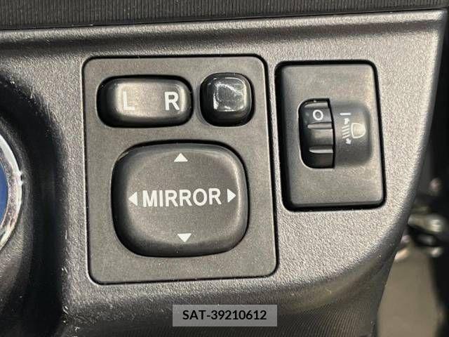 Toyota AQUA 2013-07 313989-5