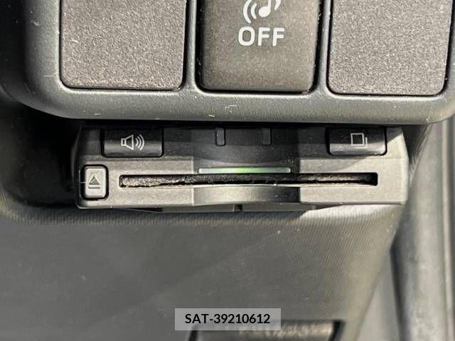 Toyota AQUA 2013-07 313989-4