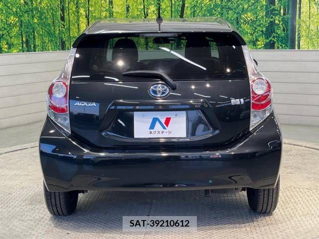 Toyota AQUA 2013-07 313989-15