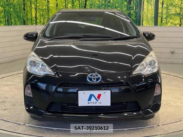 Toyota AQUA 2013-07 313989-14