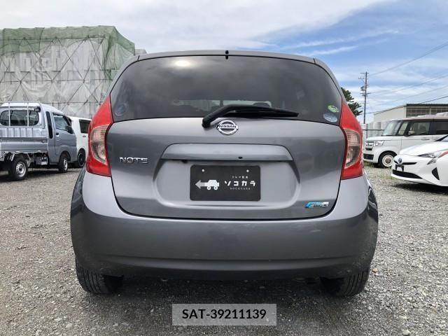 Nissan NOTE 2013-05 392939-3