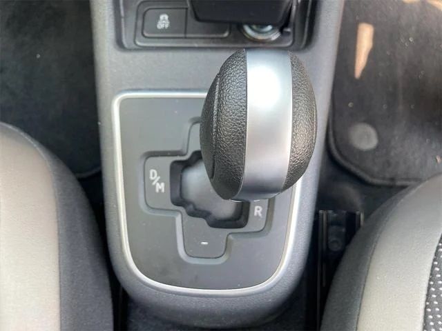 VolksWagen UP! 2013-11 7281-10