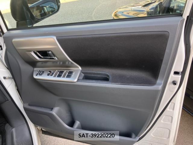 Toyota VOXY 2010-02 395018-11