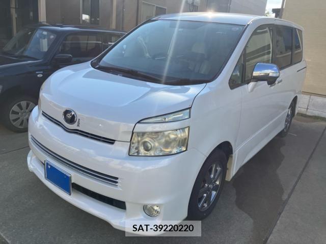 Toyota VOXY 2010-02 395018-1