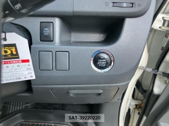 Toyota VOXY 2010-02 395018-15