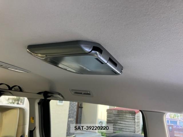 Toyota VOXY 2010-02 395018-12