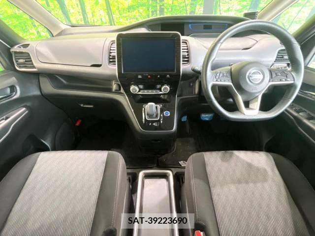 Nissan SERENA 2019-10 325059-1