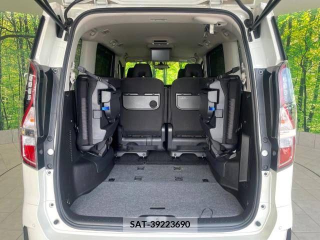 Nissan SERENA 2019-10 325059-11