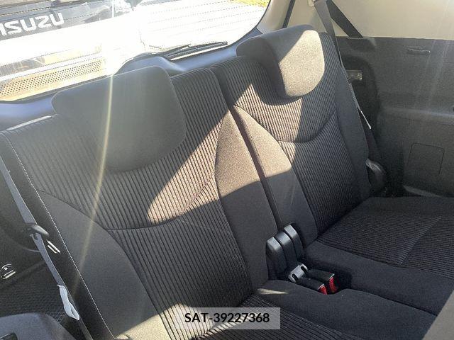 Toyota PRIUS ALPHA 2015-03 372231-6