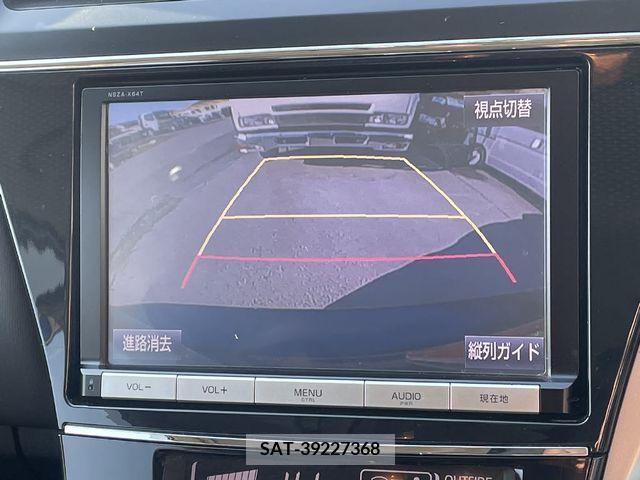 Toyota PRIUS ALPHA 2015-03 372231-12