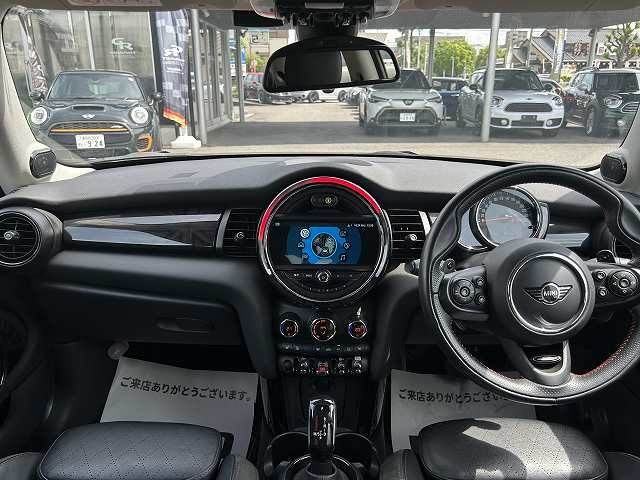 Bmw MINI 2018-04 10152-2