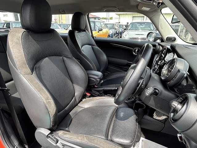 Bmw MINI 2018-04 10152-16