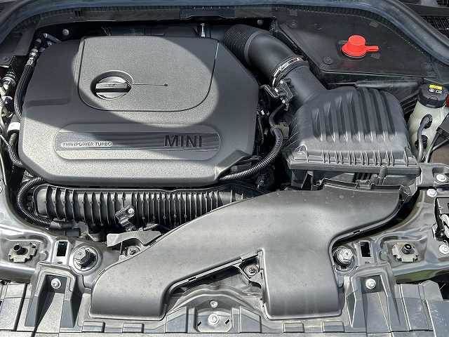 Bmw MINI 2018-04 10152-18