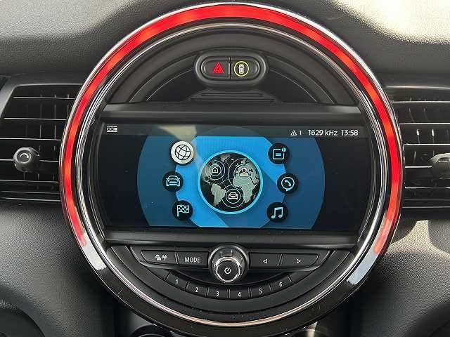 Bmw MINI 2018-04 10152-3