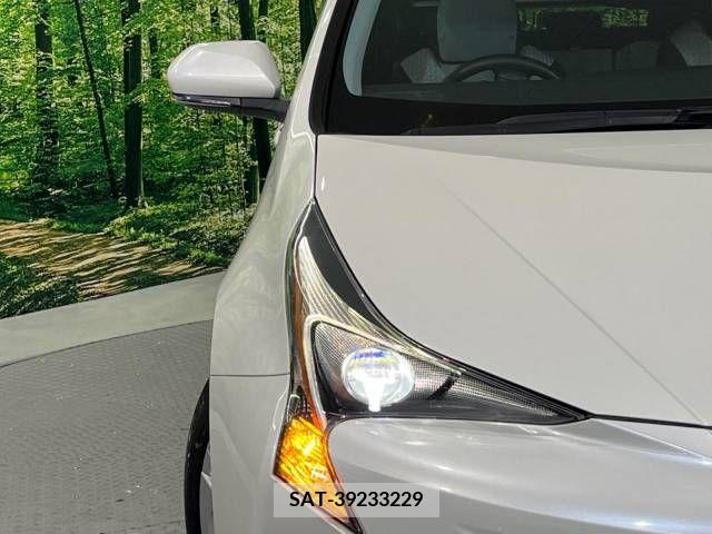 Toyota PRIUS 2016-01 282190-12