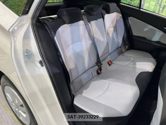 Toyota PRIUS 2016-01 282190-9