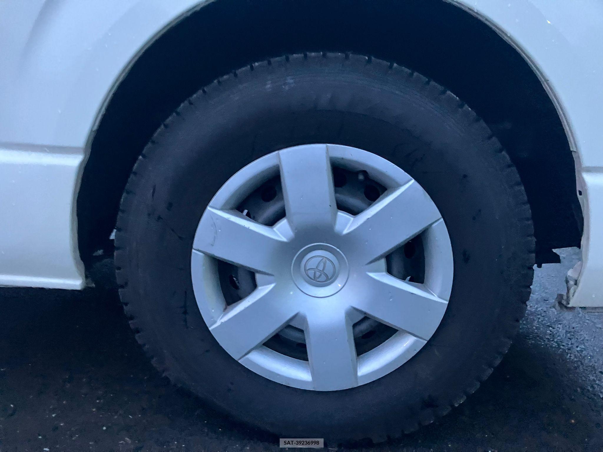 Toyota HIACE VAN 2017-03 258348-13