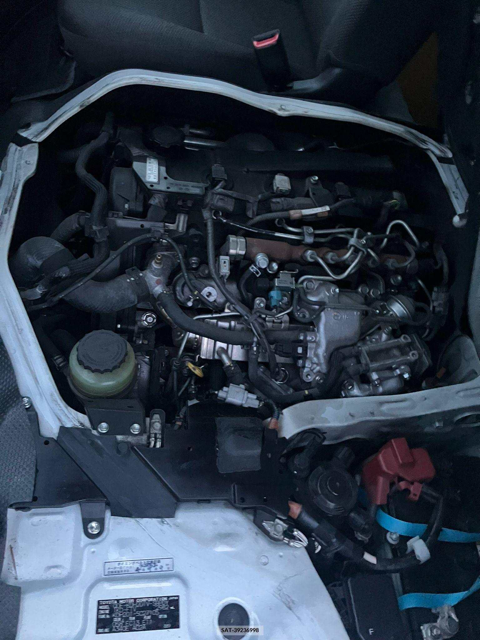 Toyota HIACE VAN 2017-03 258348-15