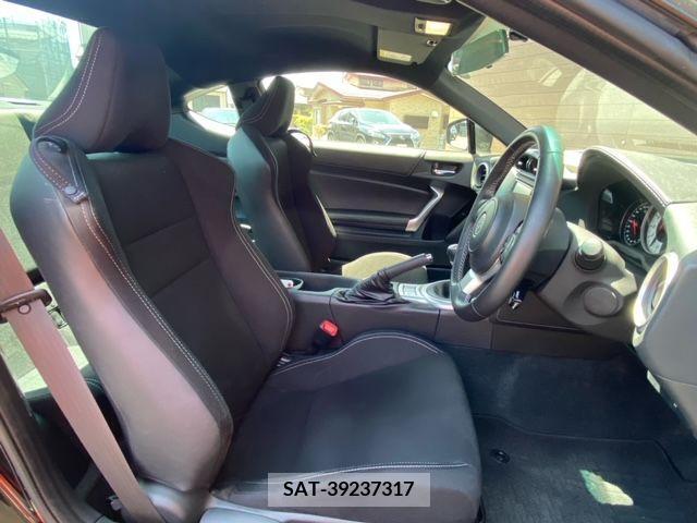 Toyota 86 2021-01 268628-9