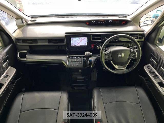 Honda e 2017-03 218358-1