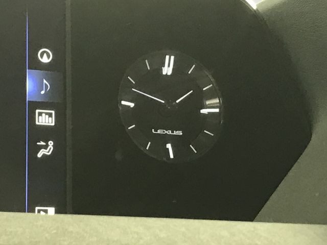 Lexus UX 2019-11 188611-23