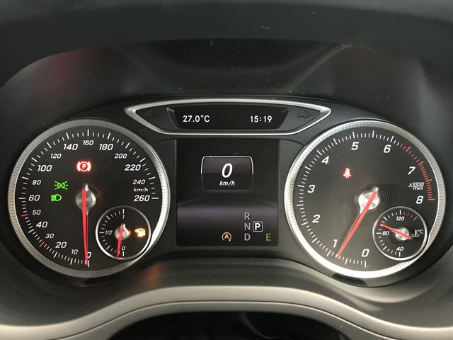 Mercedes Benz B-CLASS 2016-06 194383-20