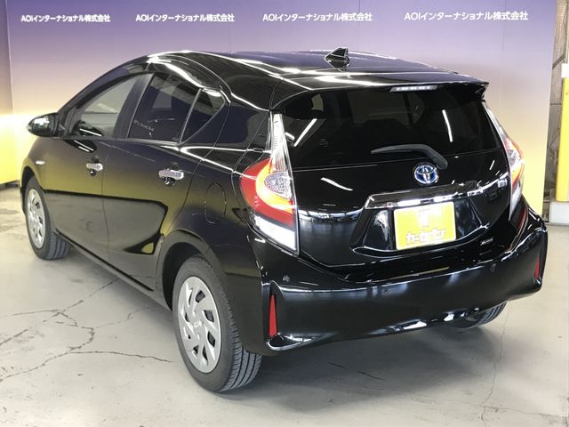 Toyota AQUA 2018-12 25074-12