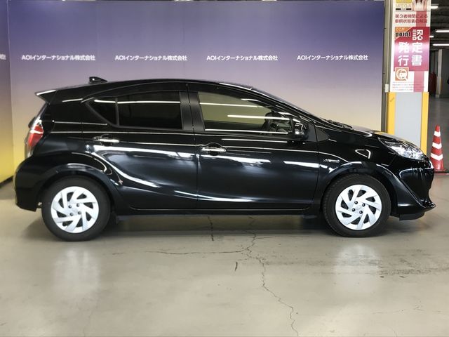 Toyota AQUA 2018-12 25074-9