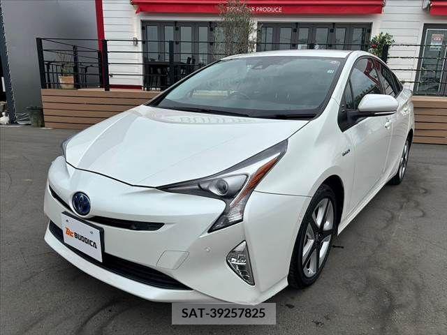 Toyota PRIUS 2015-12 281820-9