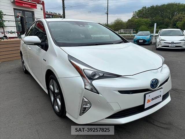 Toyota PRIUS 2015-12 281820-7