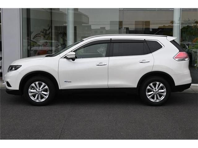 Nissan X-TRAIL 2017-01 1975-1