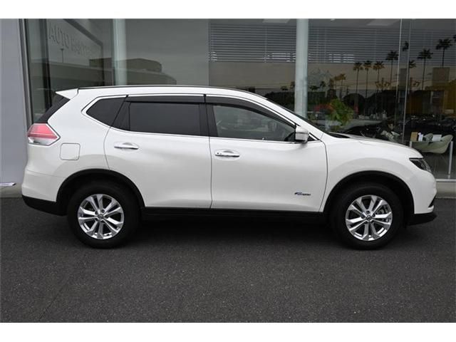 Nissan X-TRAIL 2017-01 1975-5