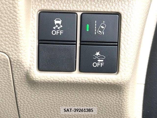 Honda N BOX 2019-06 307045-2