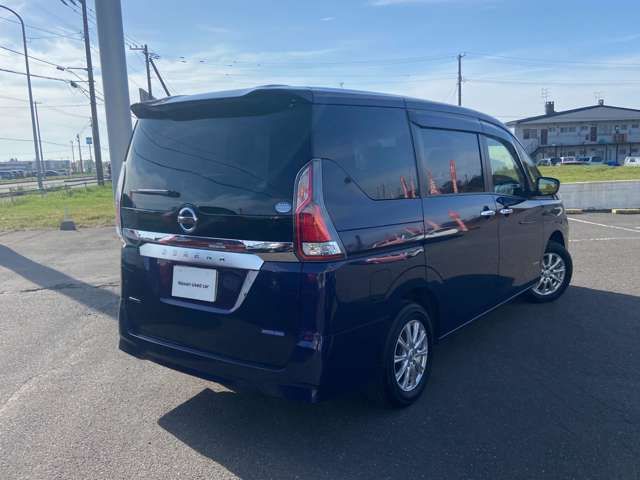 Nissan SERENA 2021-11 24284-1