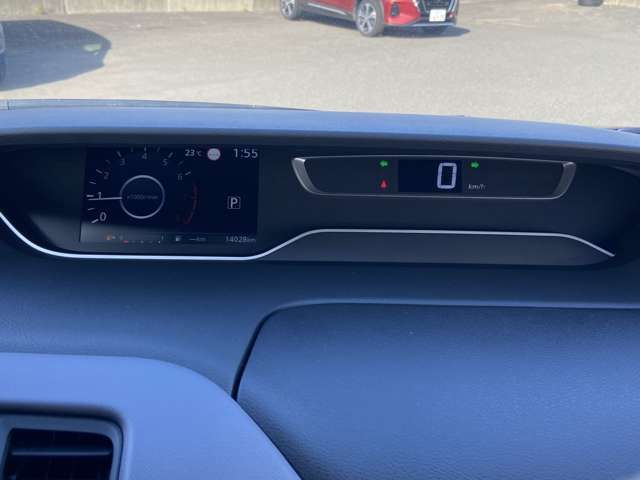 Nissan SERENA 2021-11 24284-6