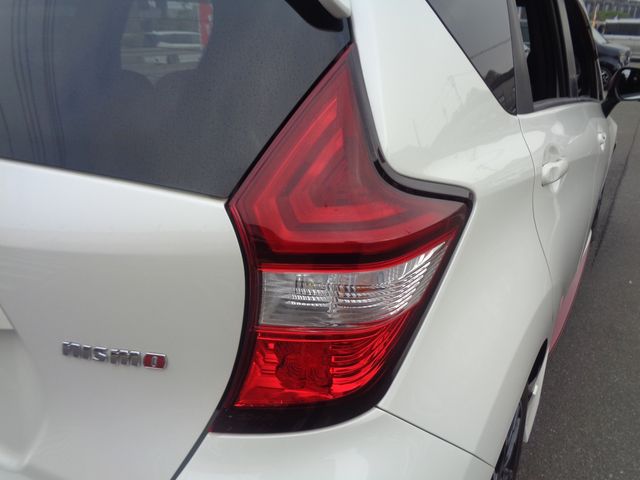 Nissan NOTE 2017-08 28015-11