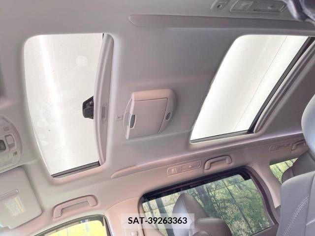 Toyota ALPHARD 2012-04 223908-2