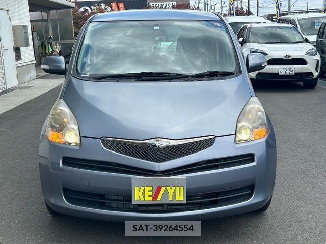 Toyota RACTIS 2010-06 366855-4