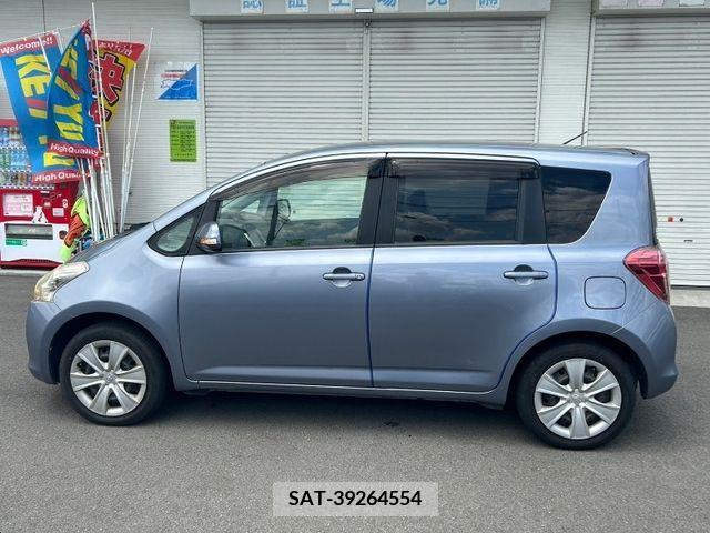 Toyota RACTIS 2010-06 366855-8